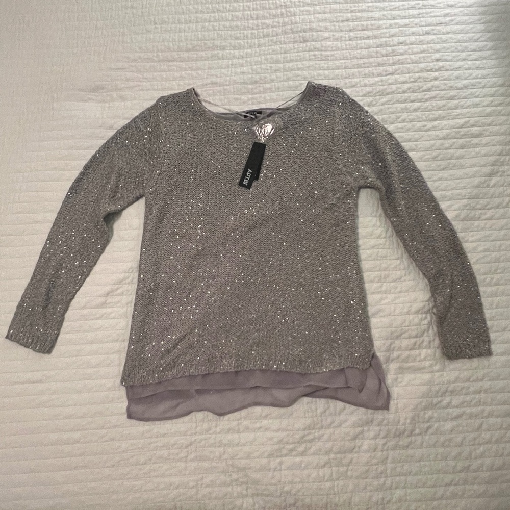 APT.9 | Tunic Top | Size Large | Color: Silver/Gray